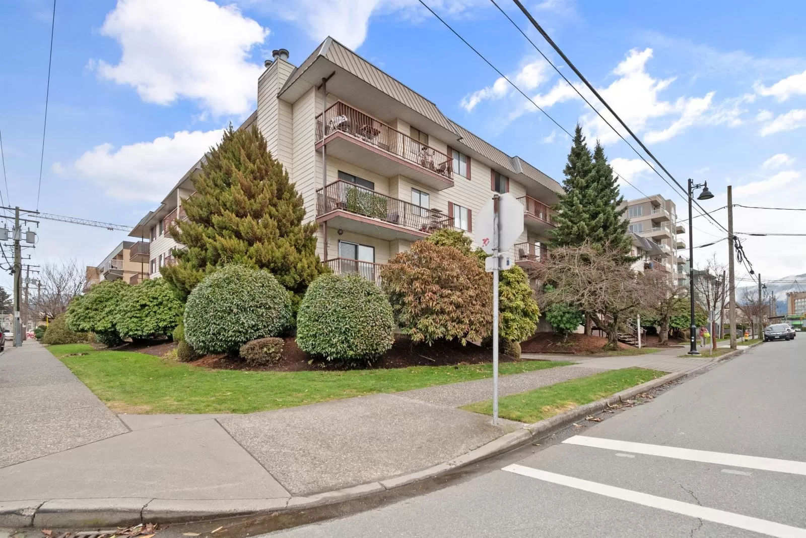 Apartment for rent: 201 45749 Spadina Avenue, Chilliwack, British Columbia V2P 1T5
