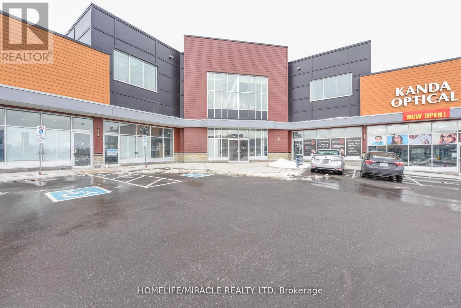 Offices for rent: 203 - 6475 Mayfield Road W, Brampton, Ontario L6P 0H9