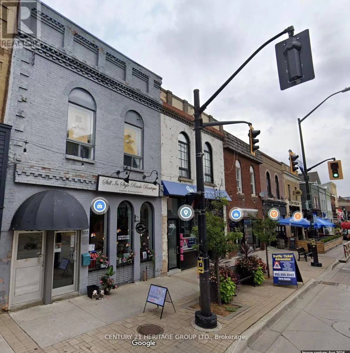 203 Main Street S, Newmarket, Ontario L3Y 3Y9