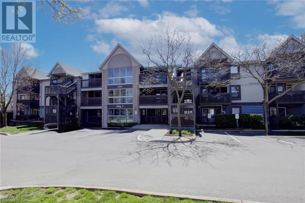 Apartment for rent: 2030 Cleaver Avenue Unit# 213, Burlington, Ontario L7M 4C3