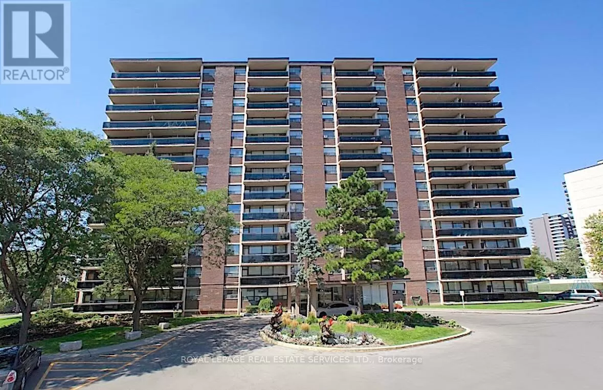 Other for rent: 204 - 12 Rockford Road, Toronto, Ontario M2R 3A2