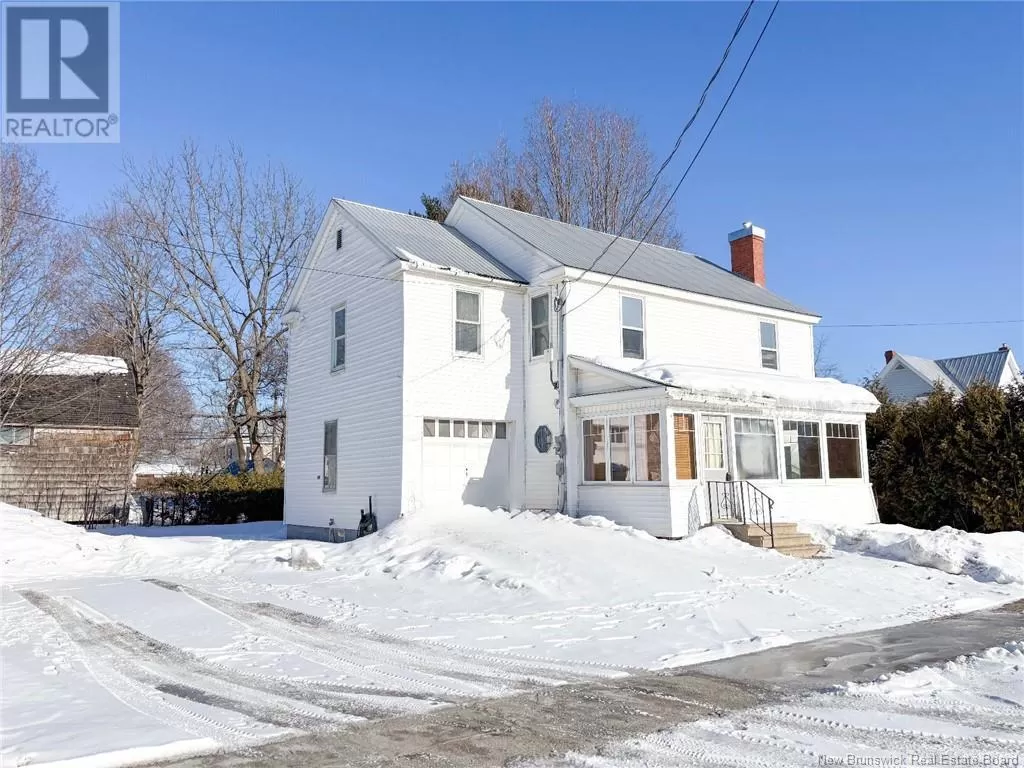 House for rent: 204 Broadway Street, Woodstock, New Brunswick E7M 1C6