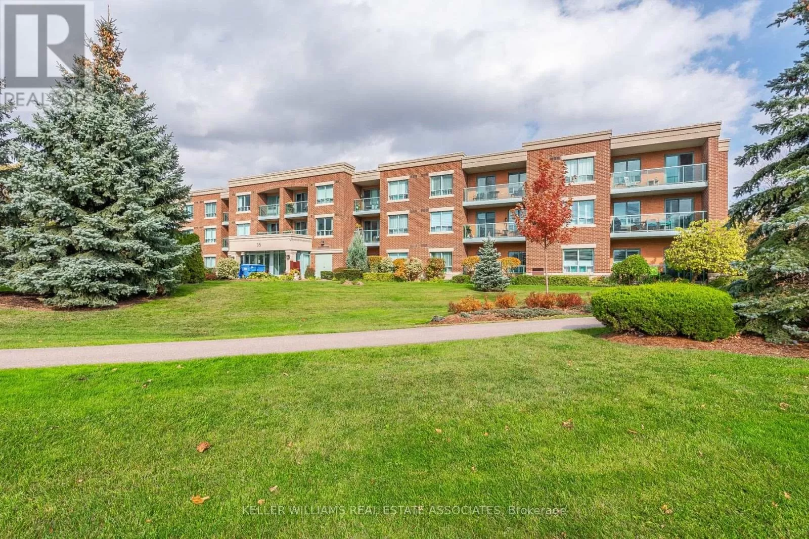 Apartment for rent: 208 - 35 Via Rosedale W, Brampton, Ontario L6R 3J9