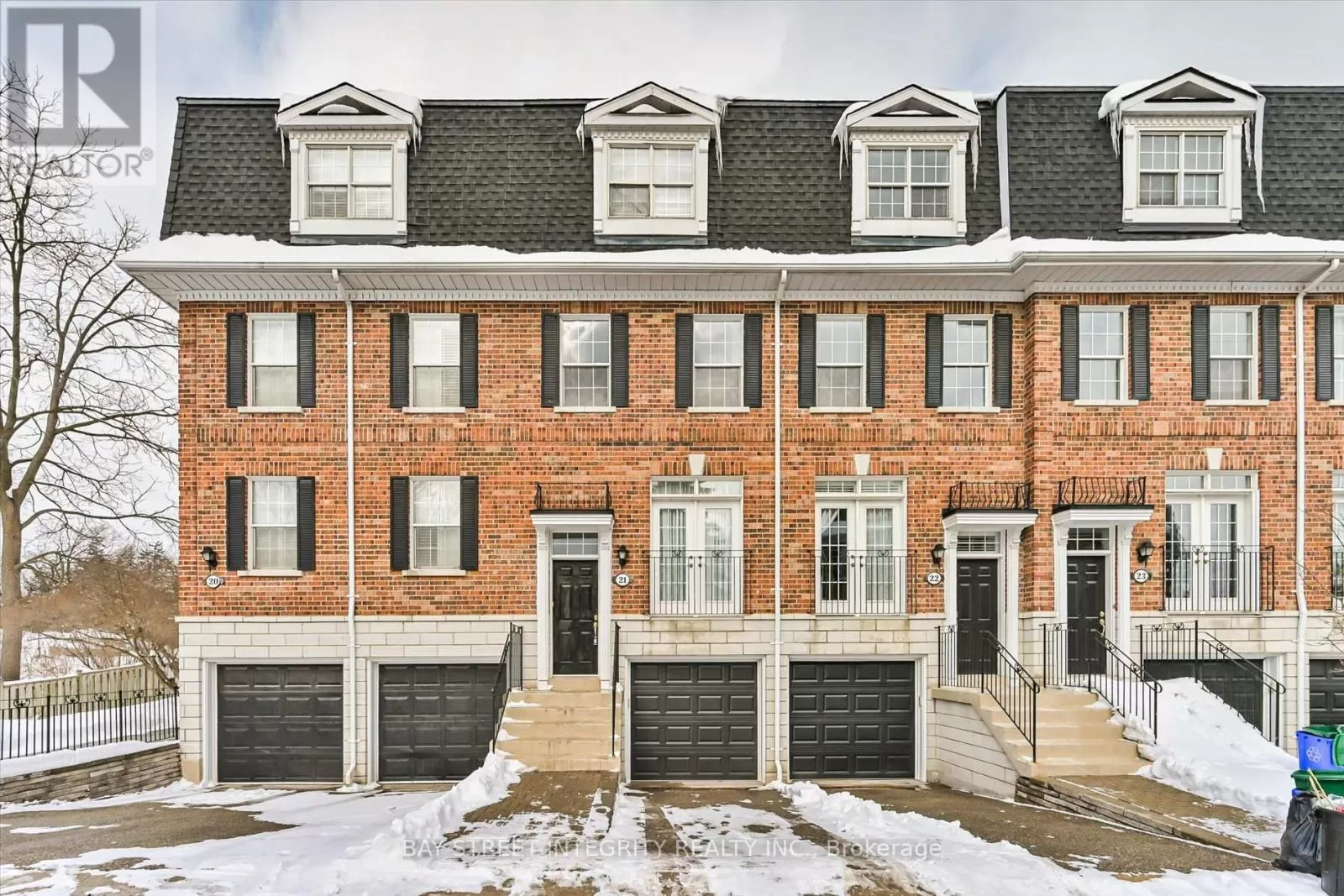 Row / Townhouse for rent: 21 - 6 Leonard Street, Richmond Hill, Ontario L4C 0L6