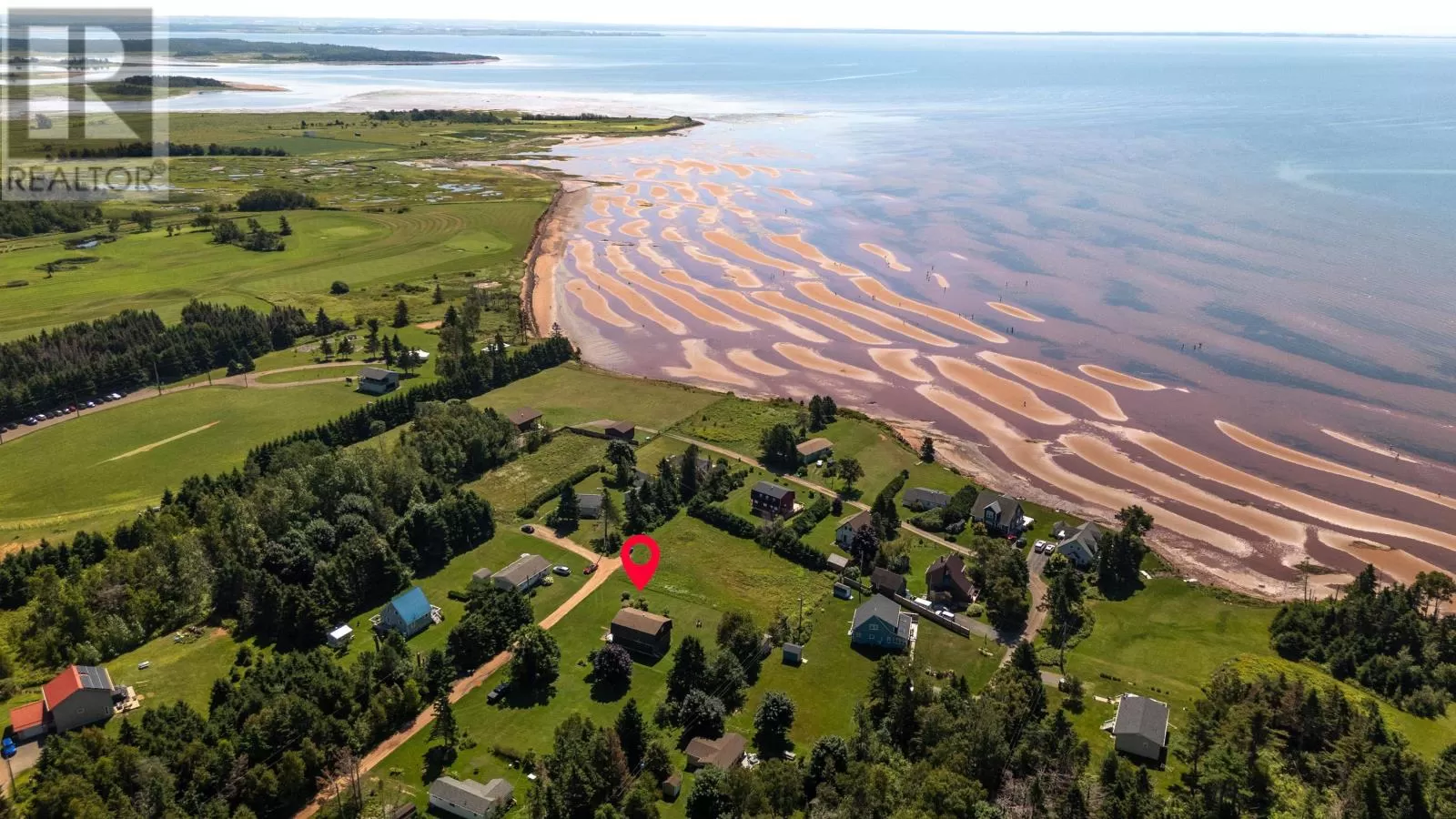 Recreational for rent: 21 Macneill Crescent, Stratford, Prince Edward Island C1B 2R1