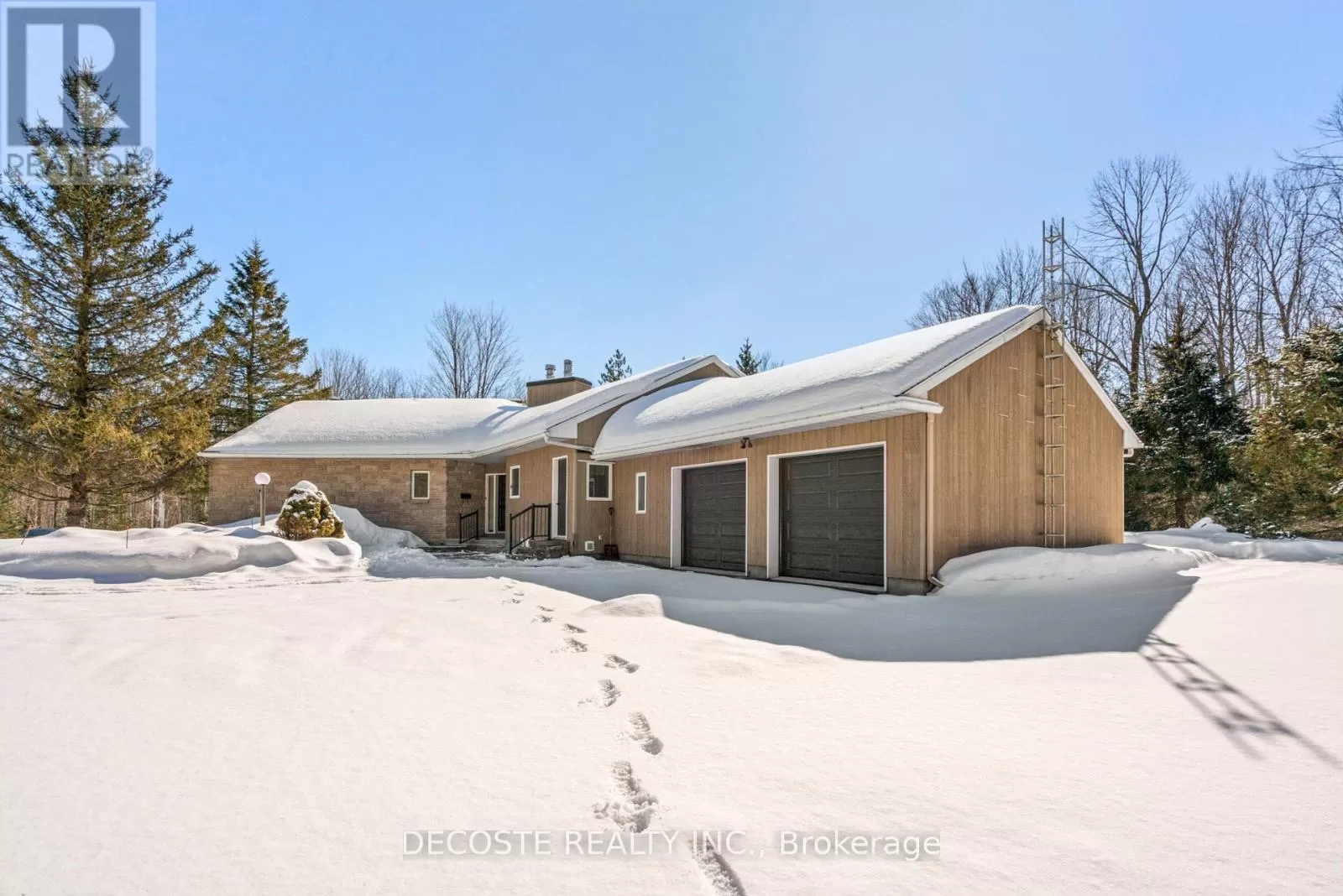 House for rent: 22065 Irvine Road, North Glengarry, Ontario K0B 1E0