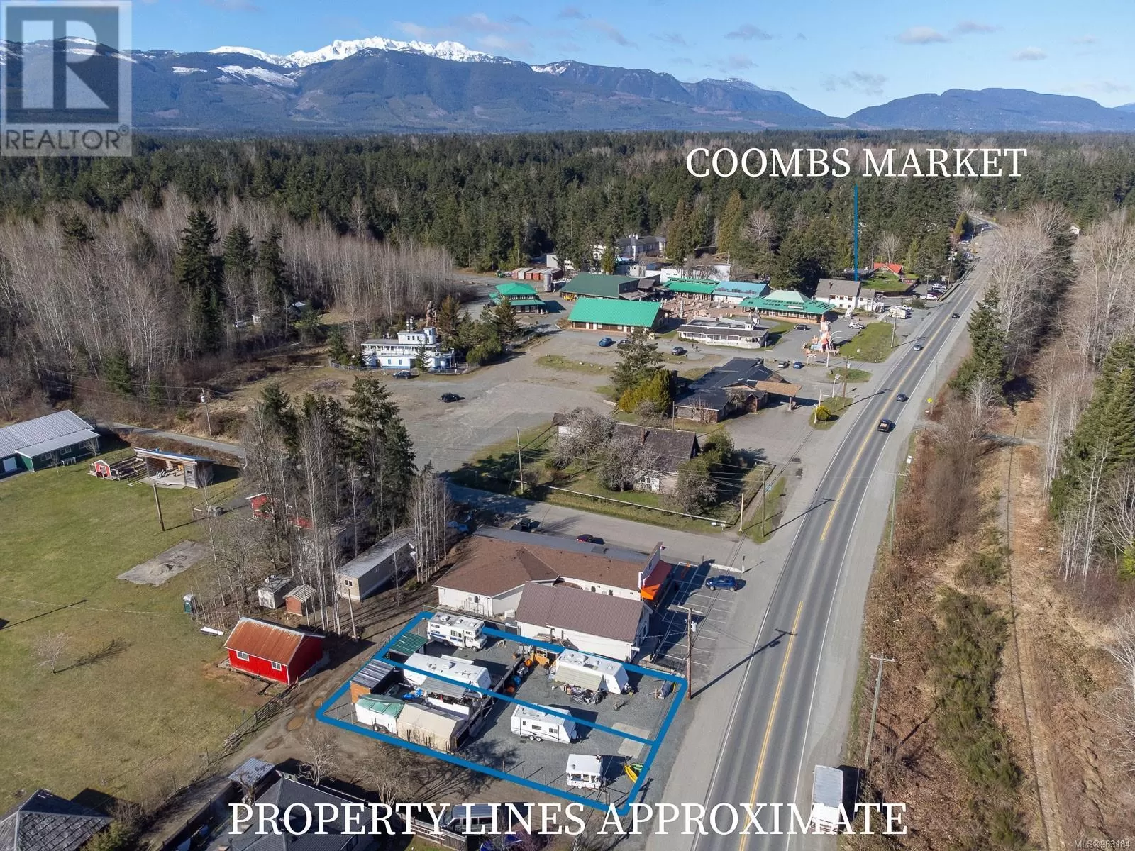 Commercial Mix for rent: 2260 Alberni Hwy, Coombs, British Columbia V0R 1M0