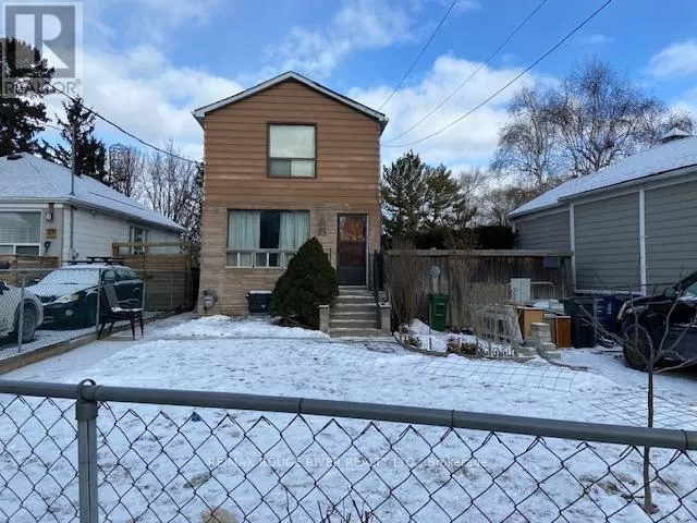 House for rent: 23 Westlake Crescent, Toronto, Ontario M4C 2X3