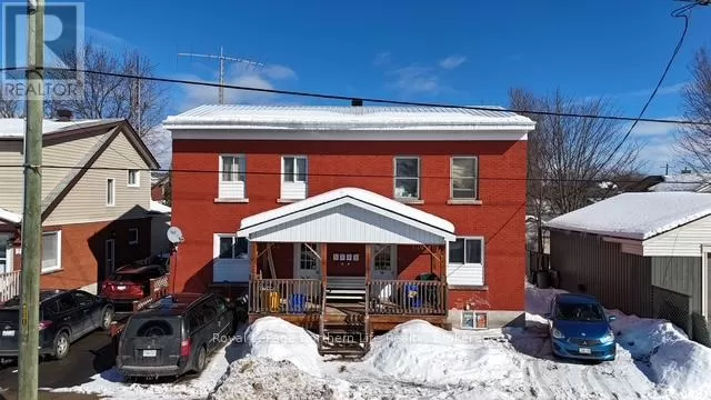 Multi-Family for rent: 230-232 Fifth Avenue W, North Bay, Ontario P1B 3N6