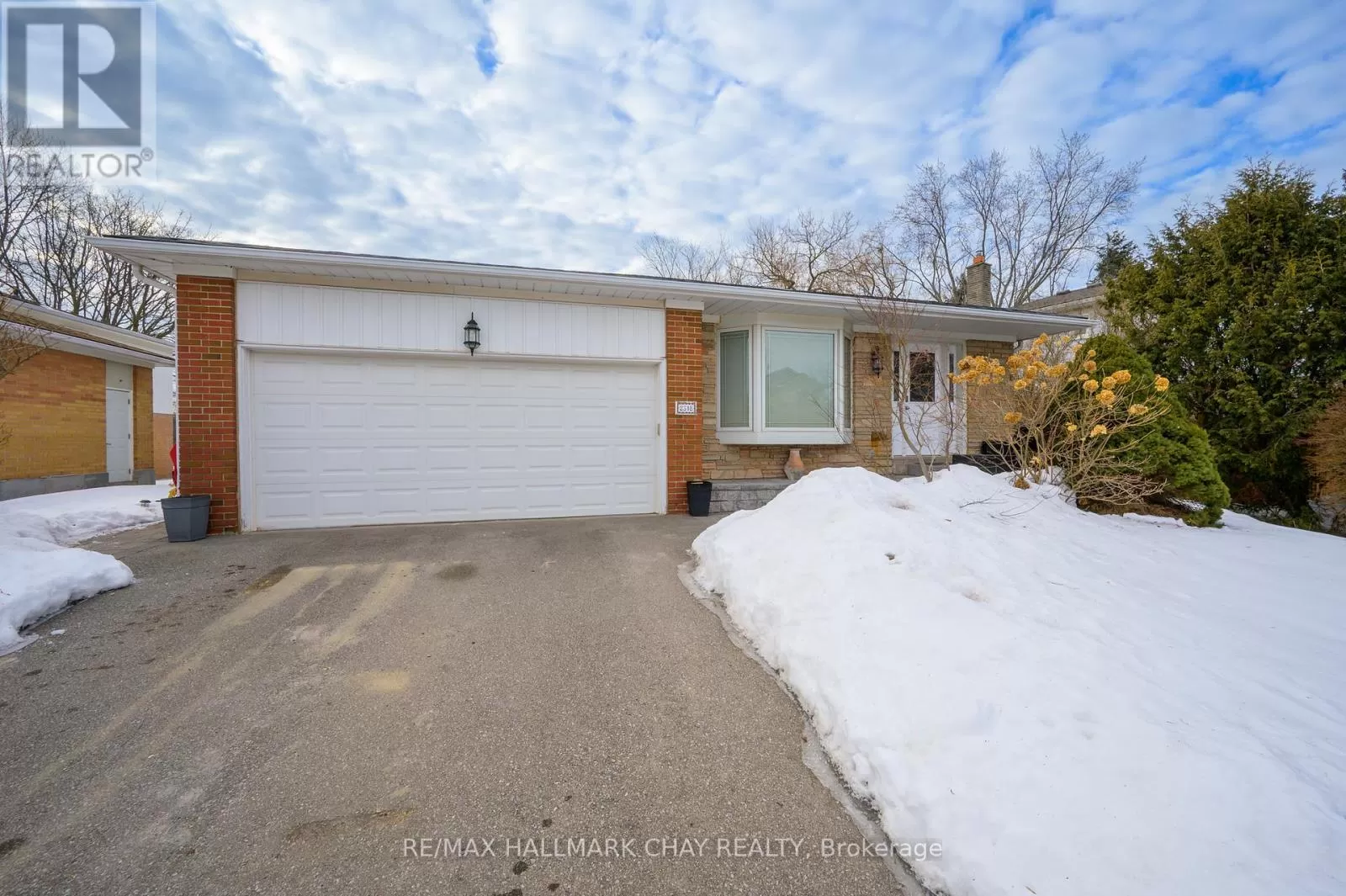 House for rent: 2318 Yolanda Drive, Oakville, Ontario L6L 2H8