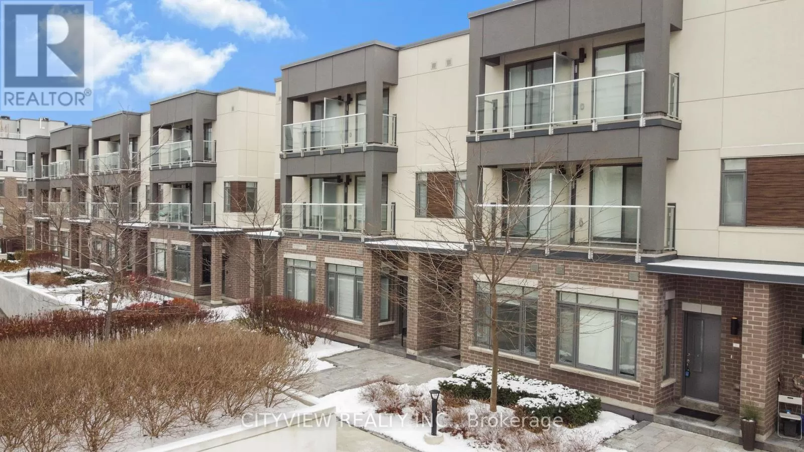 Row / Townhouse for rent: 234 - 3074 Sixth Line, Oakville, Ontario L6M 4J9