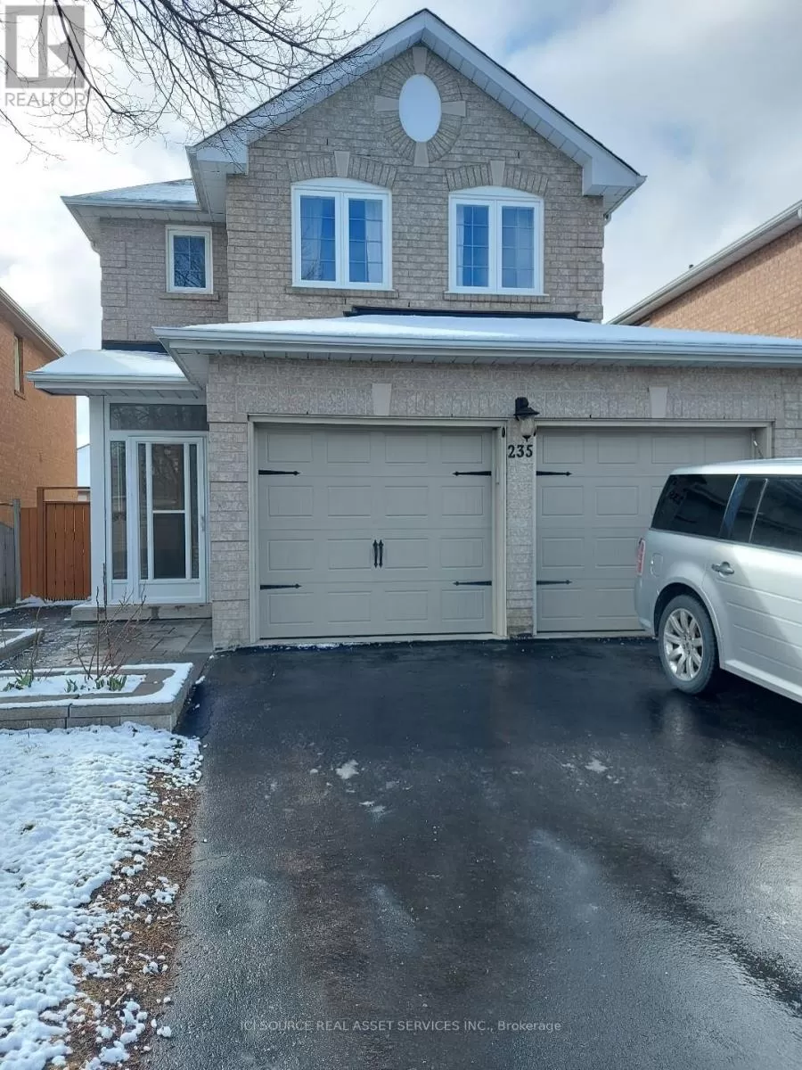 House for rent: 235 Surgeoner Crescent, Newmarket, Ontario L3X 2L3