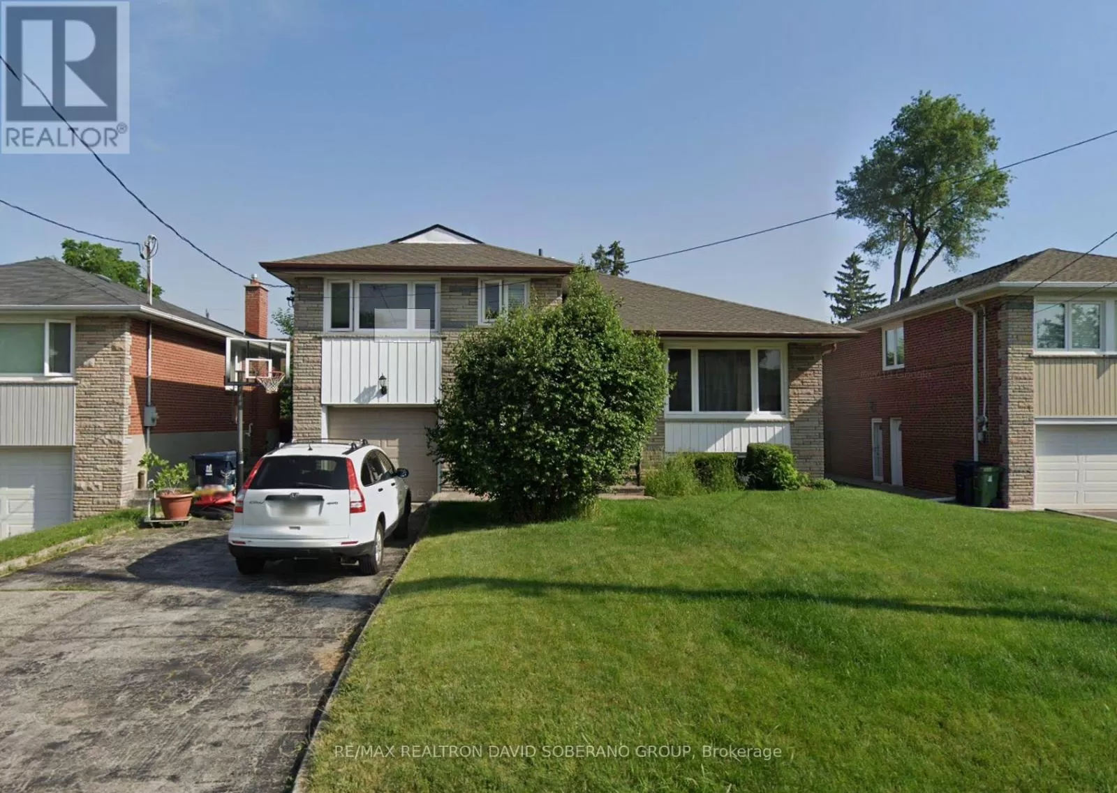 House for rent: 236 Searle Avenue, Toronto, Ontario M3H 4B9