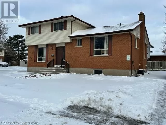 House for rent: 238 Doon Valley Drive, Kitchener, Ontario N2P 1B3