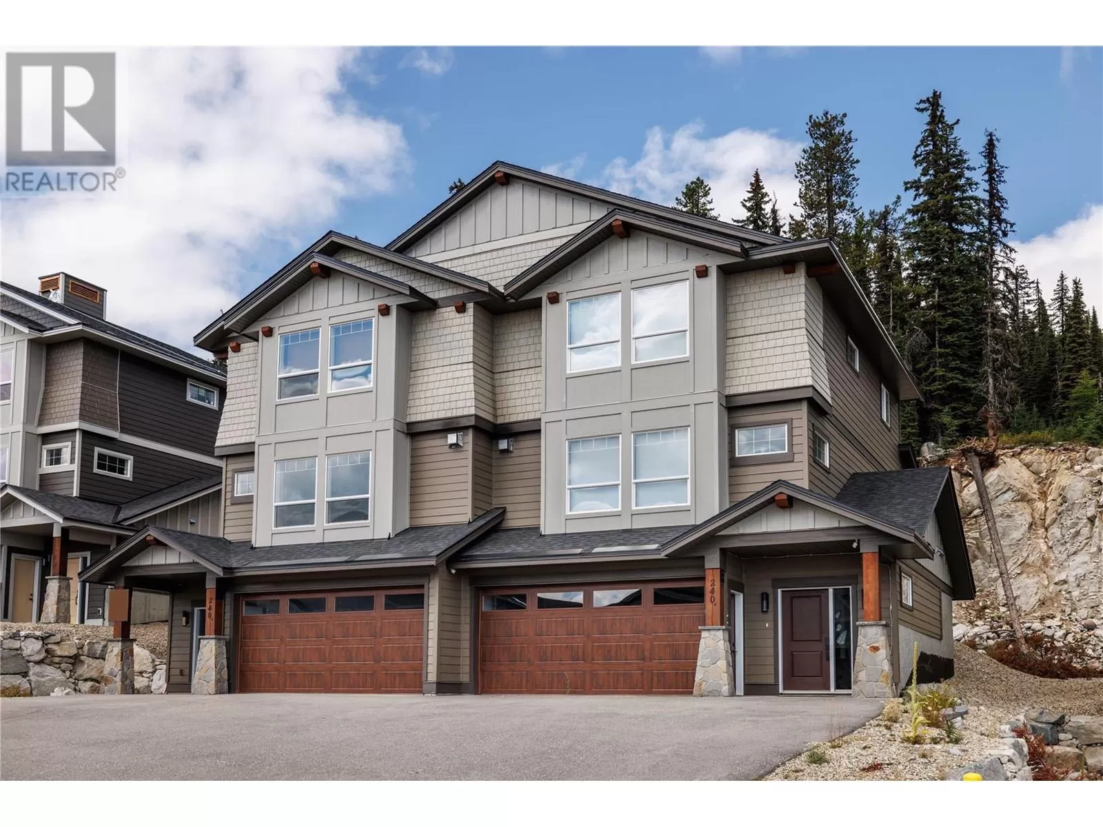 Row / Townhouse for rent: 240a Grizzly Ridge Trail, Big White, British Columbia V1P 1P3