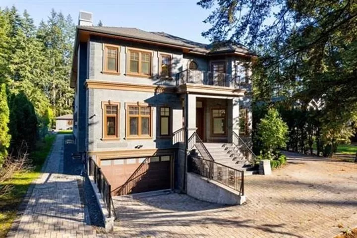 House for rent: 2458 140 Street, Surrey, British Columbia V4P 2C6