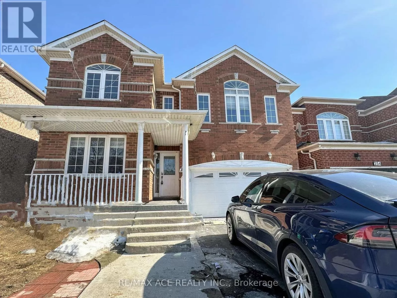 House for rent: 252 Van Scott Drive, Brampton, Ontario L7A 1V2