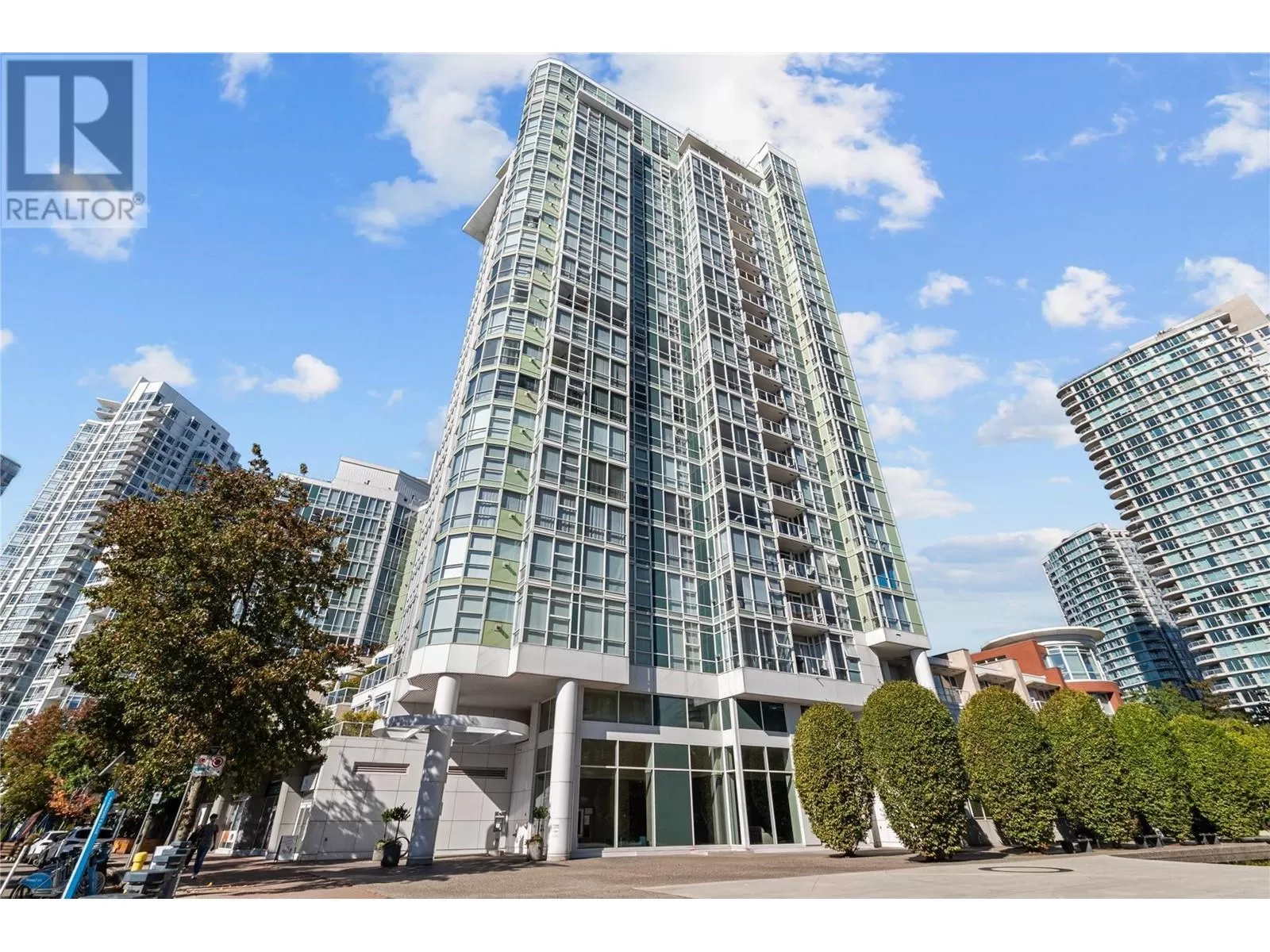 Apartment for rent: 2602 1077 Marinaside Crescent, Vancouver, British Columbia V6Z 2Z5