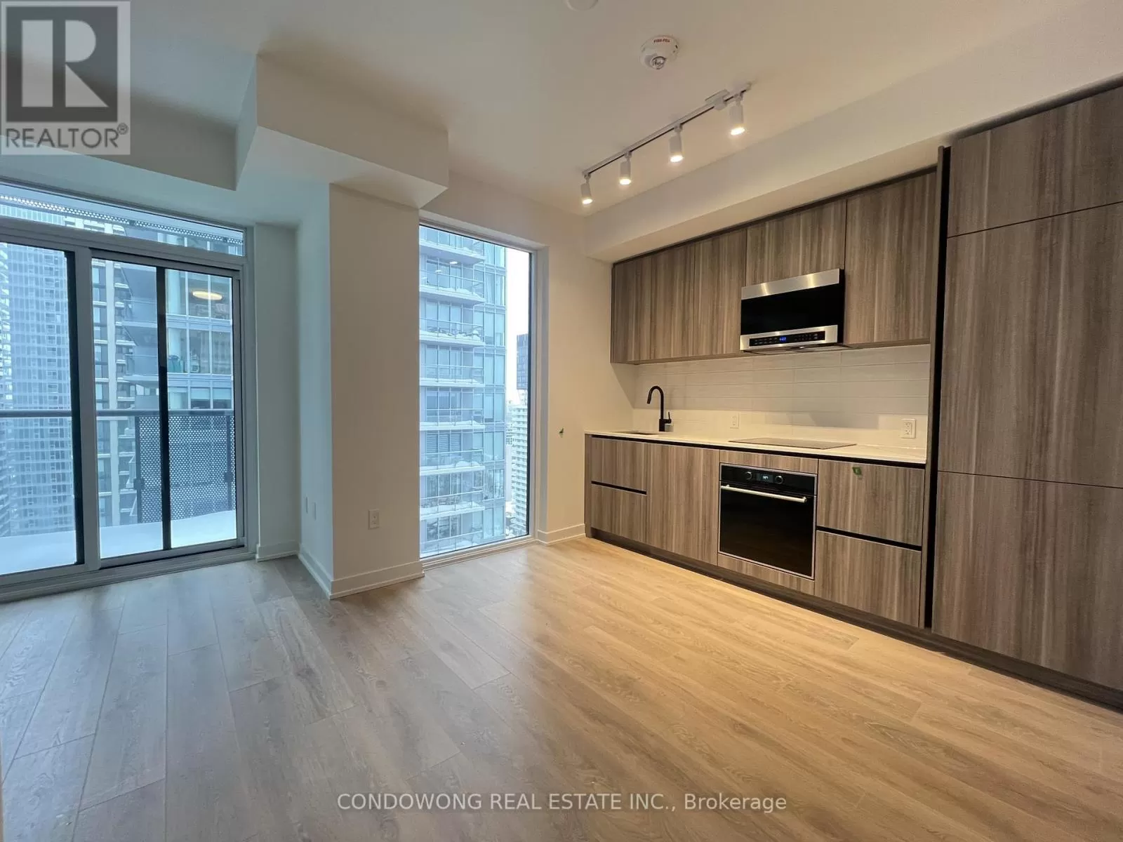 Apartment for rent: 2603 - 117 Broadway Avenue, Toronto, Ontario M4P 1V3