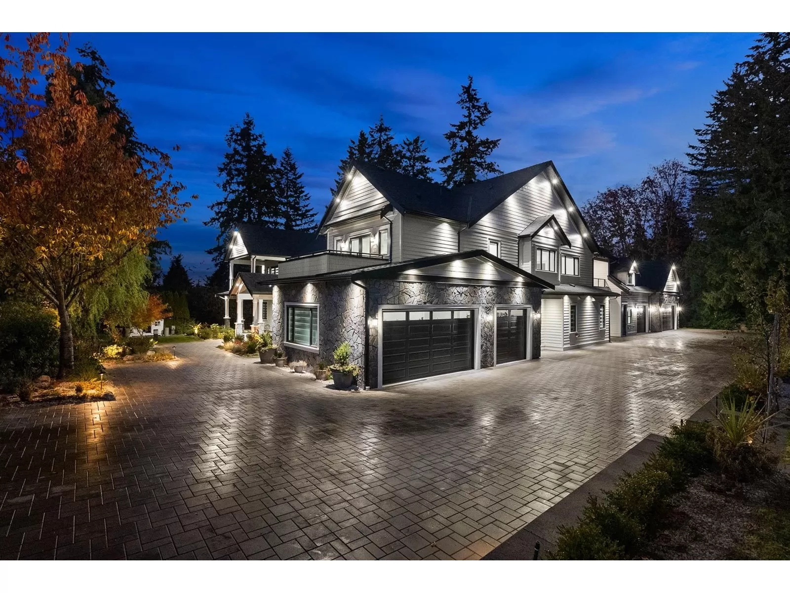 House for rent: 2608 171 Street, Surrey, British Columbia V3Z 0B3