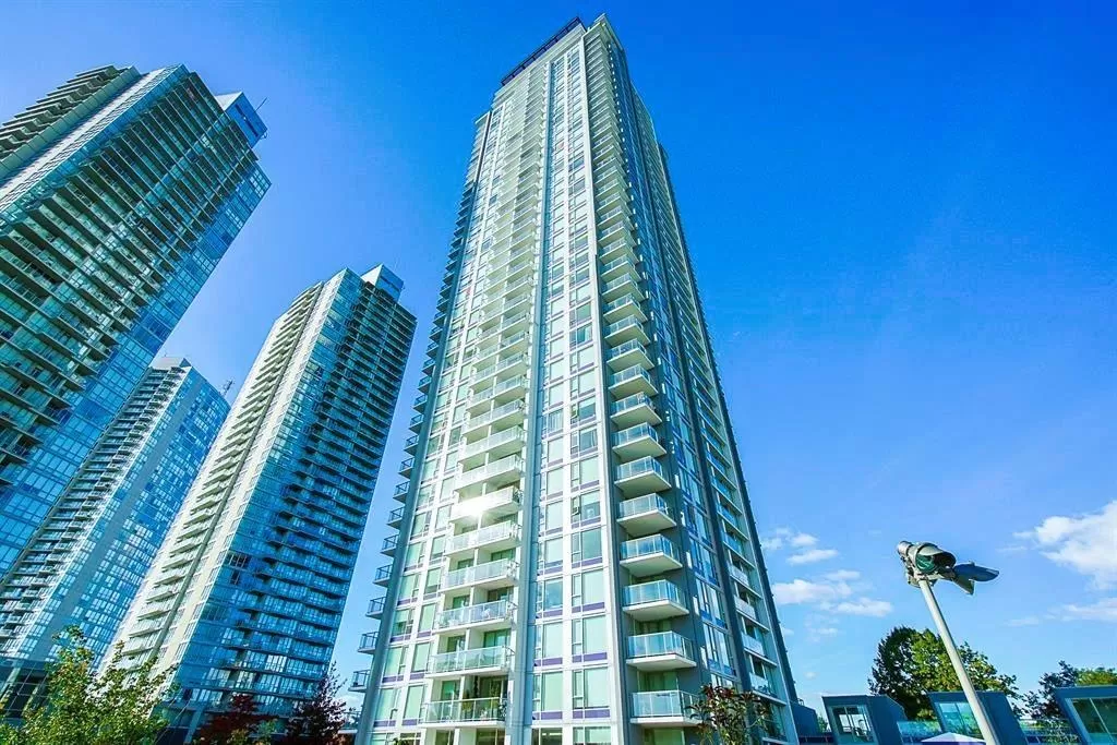 Apartment for rent: 2611 13696 100 Avenue, Surrey, British Columbia V3T 0L5