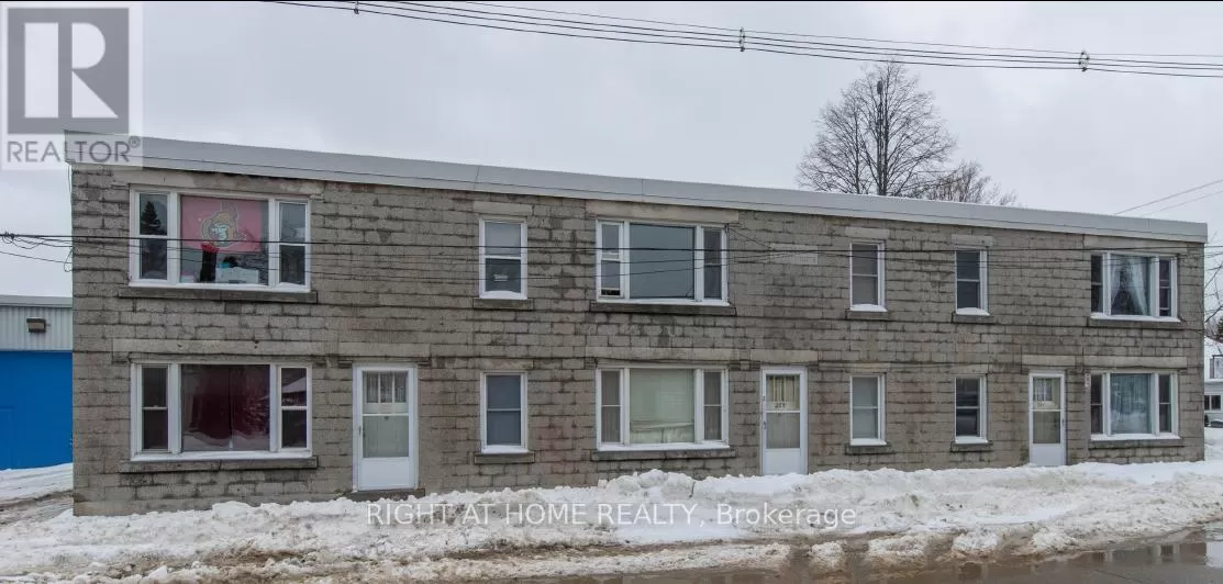 Multi-Family for rent: 283 George Street, Prescott, Ontario K0E 1T0
