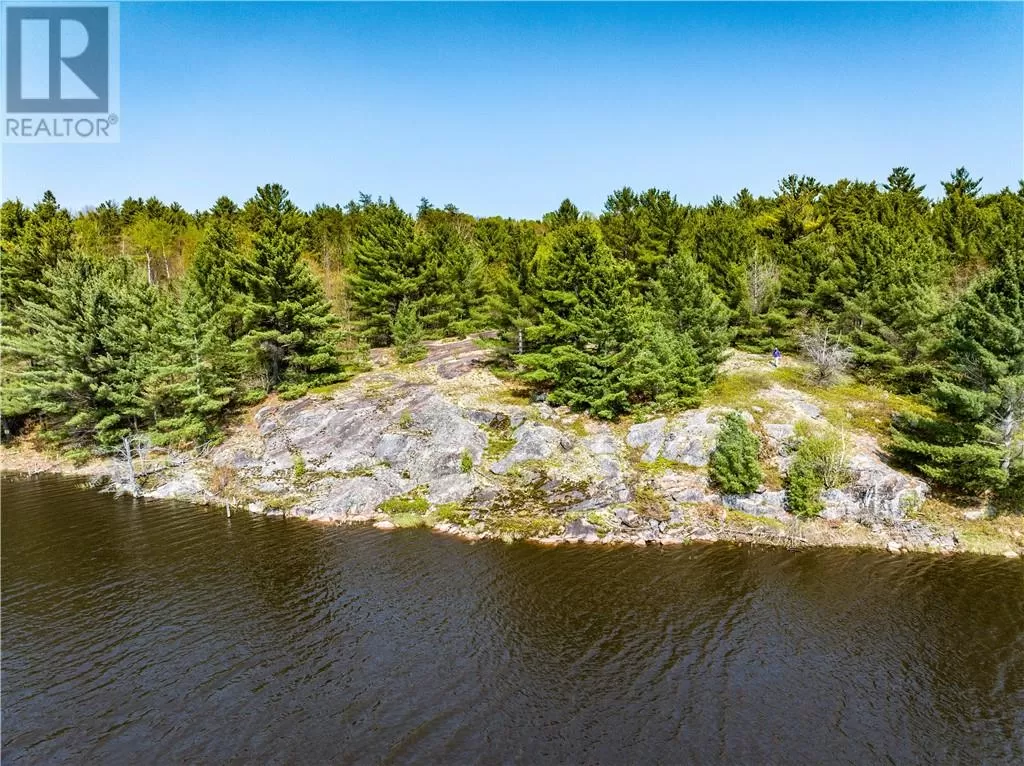 295 Lakeview Dr., Alban, Ontario P0M 1A0