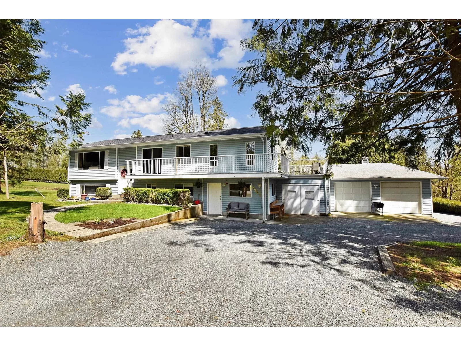 House for rent: 29615 Camelot Avenue, Abbotsford, British Columbia V4X 2E5