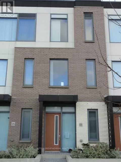 Row / Townhouse for rent: 3 - 1010 Portage Parkway, Vaughan, Ontario L4K 0K3