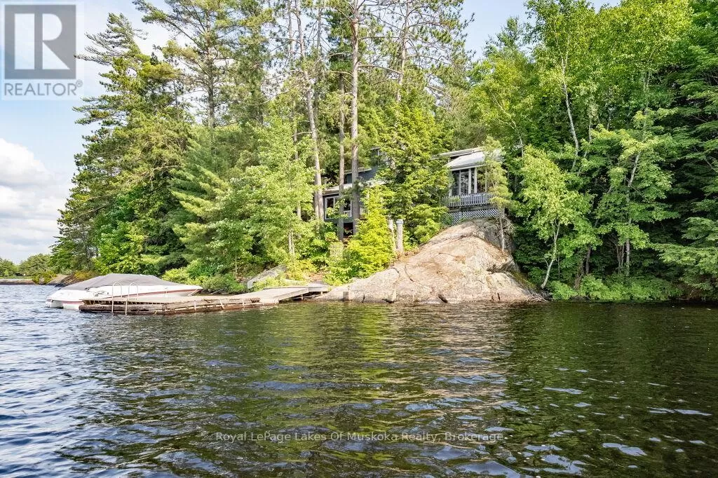 House for rent: 3 Island 15kl, Gravenhurst, Ontario P0E 1G0