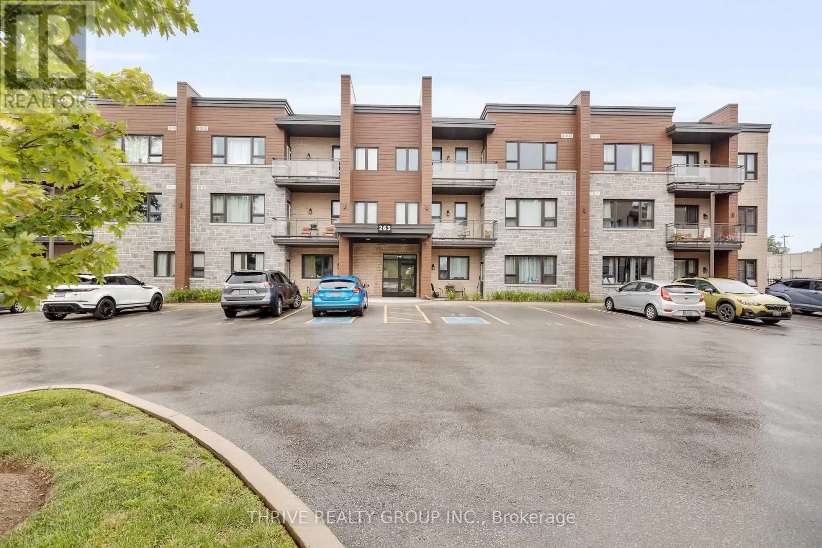 Apartment for rent: 301 - 263 Butler Street, Lucan Biddulph, Ontario N0M 2J0