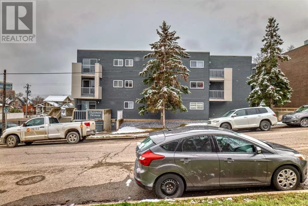 Apartment for rent: 301, 431 1 Avenue Ne, Calgary, Alberta T2E 0B3