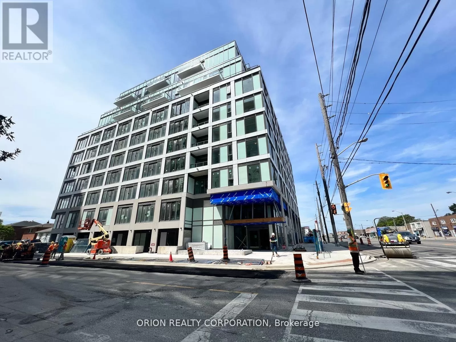 Apartment for rent: 302 - 1195 The Queensway W, Toronto, Ontario M8Z 1R6