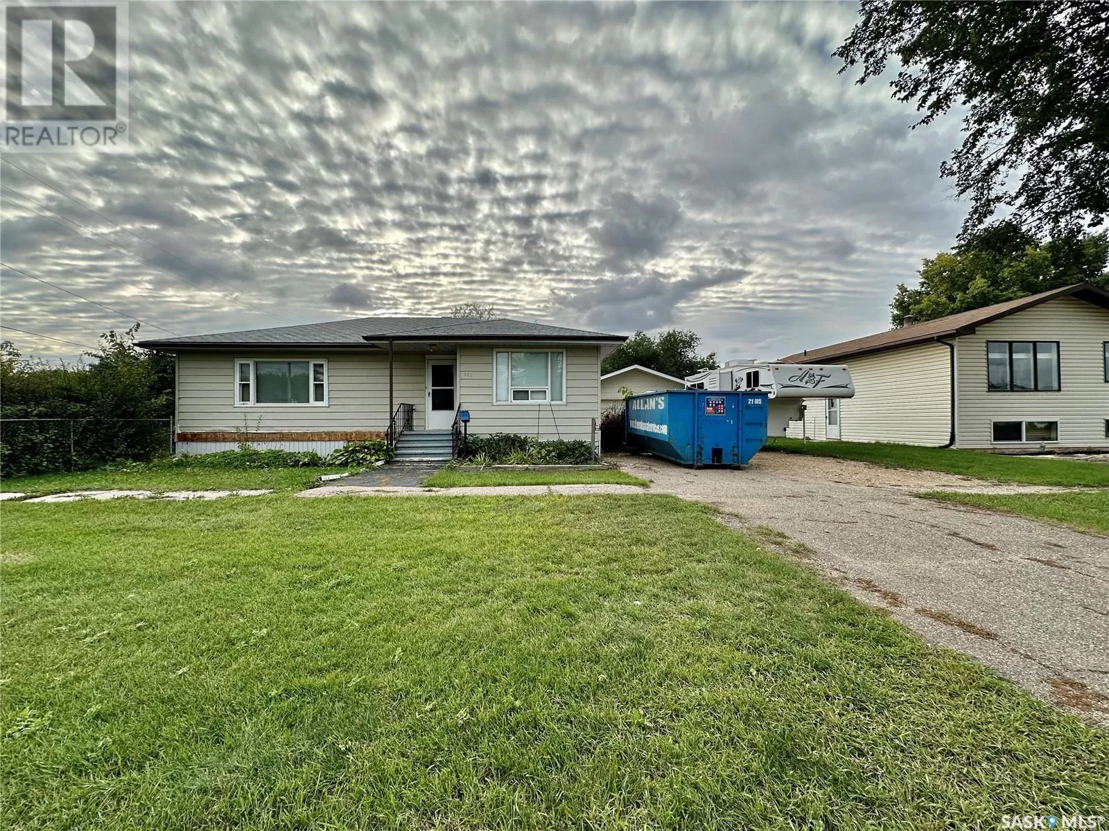 House for rent: 302 4th Avenue, Aberdeen, Saskatchewan S0K 0A0