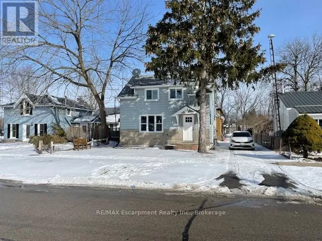 Other for rent: 306 St. Patrick Street W, Norfolk, Ontario N0A 1N0