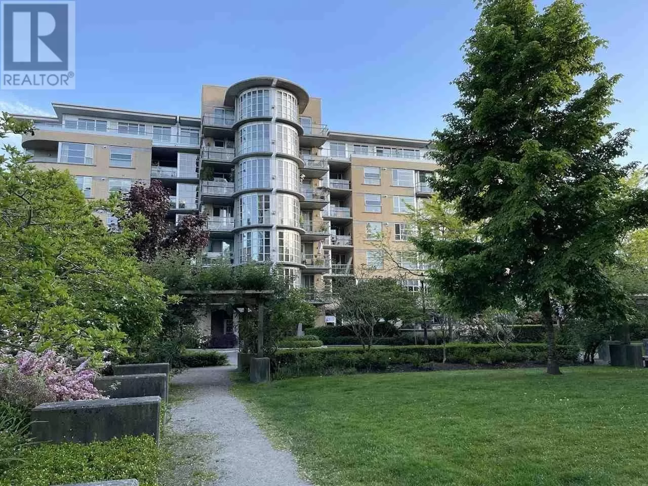 Apartment for rent: 308 2655 Cranberry Drive, Vancouver, British Columbia V6K 4V5