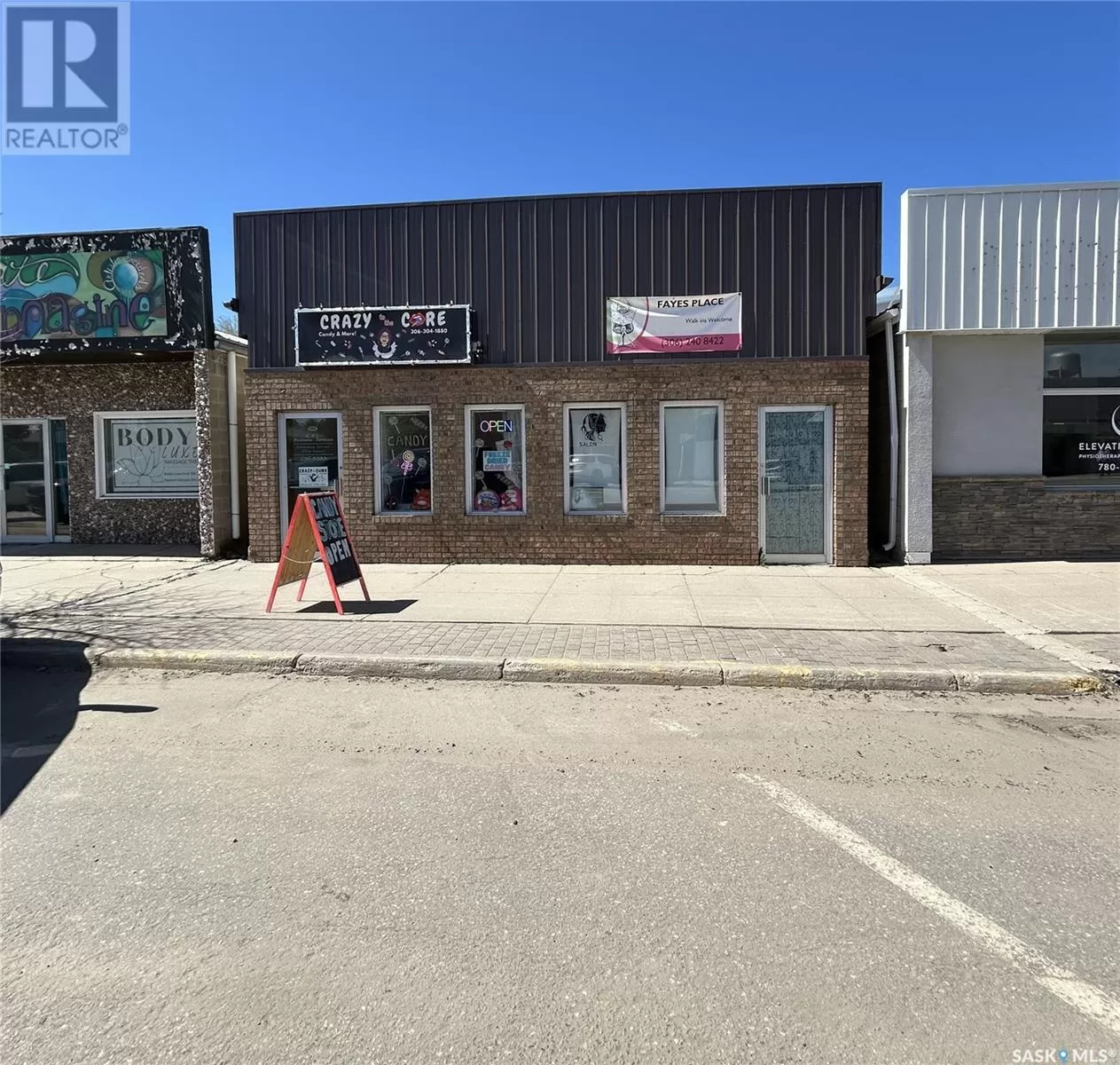 Retail for rent: 309 Centre Street, Meadow Lake, Saskatchewan S9X 1L7