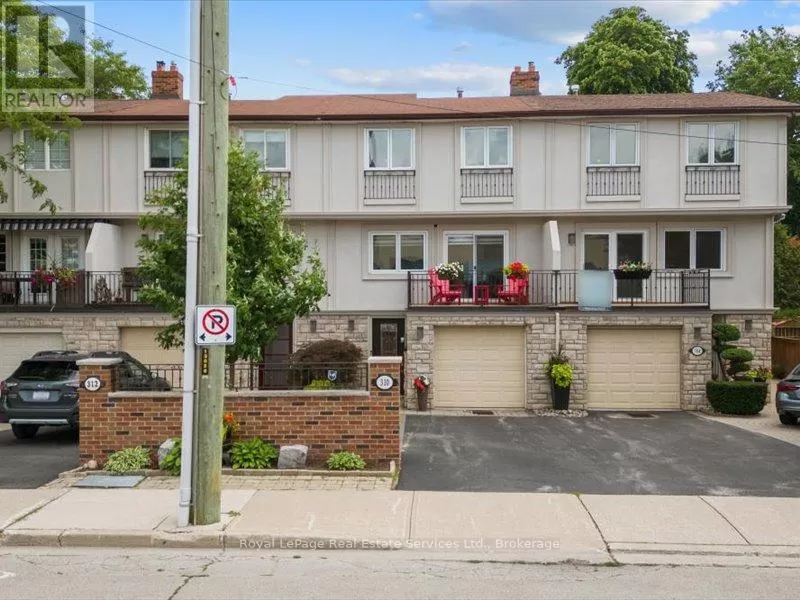 Row / Townhouse for rent: 310 Robinson Street, Oakville, Ontario L6J 1G8