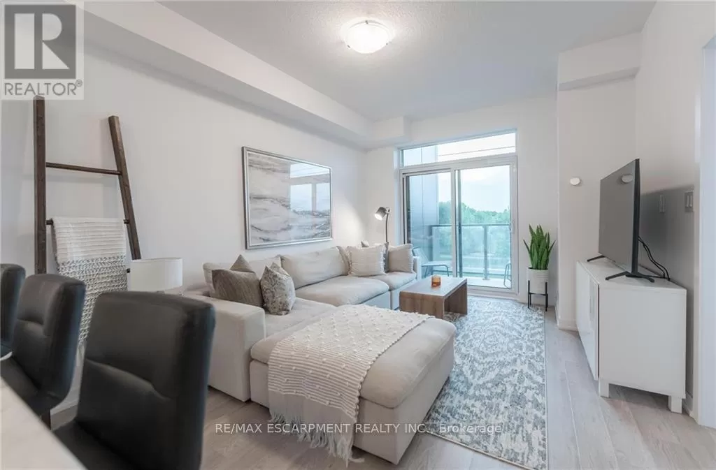 Apartment for rent: 311 - 460 Dundas Street E, Hamilton, Ontario L0R 2H4