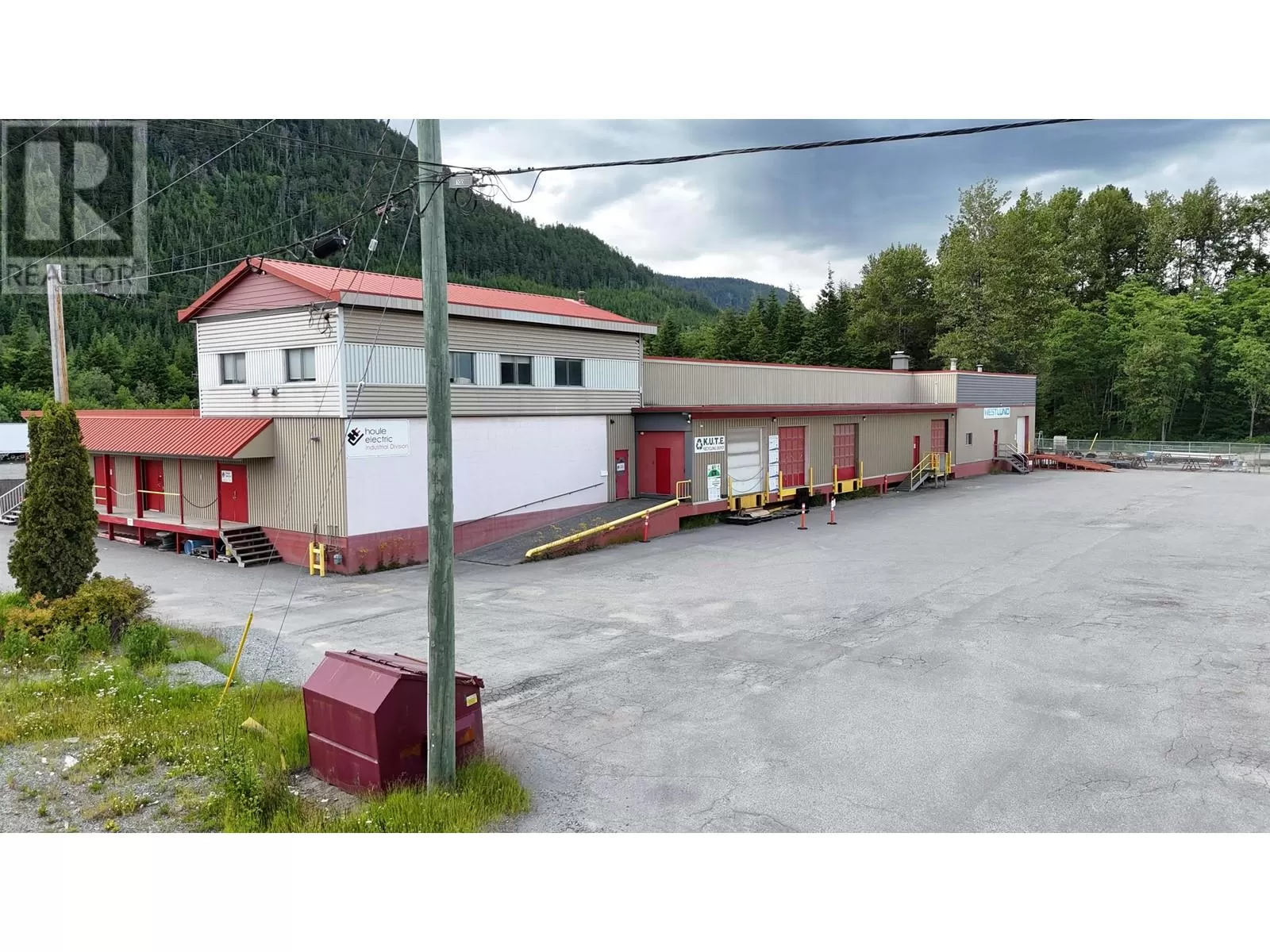 312 Railway Avenue, Kitimat, British Columbia V8C 2G2