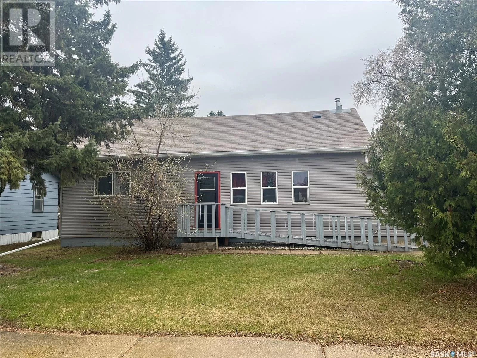 House for rent: 318 1st Avenue E, Blaine Lake, Saskatchewan S0J 1R0