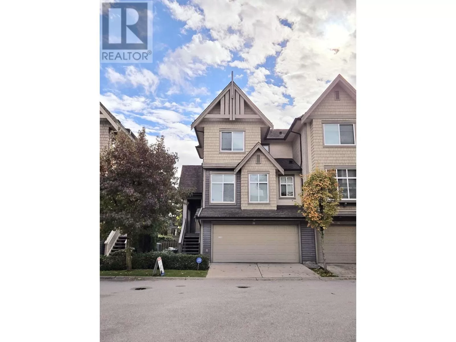 Row / Townhouse for rent: 32 9800 Odlin Road, Richmond, British Columbia V6X 0C2