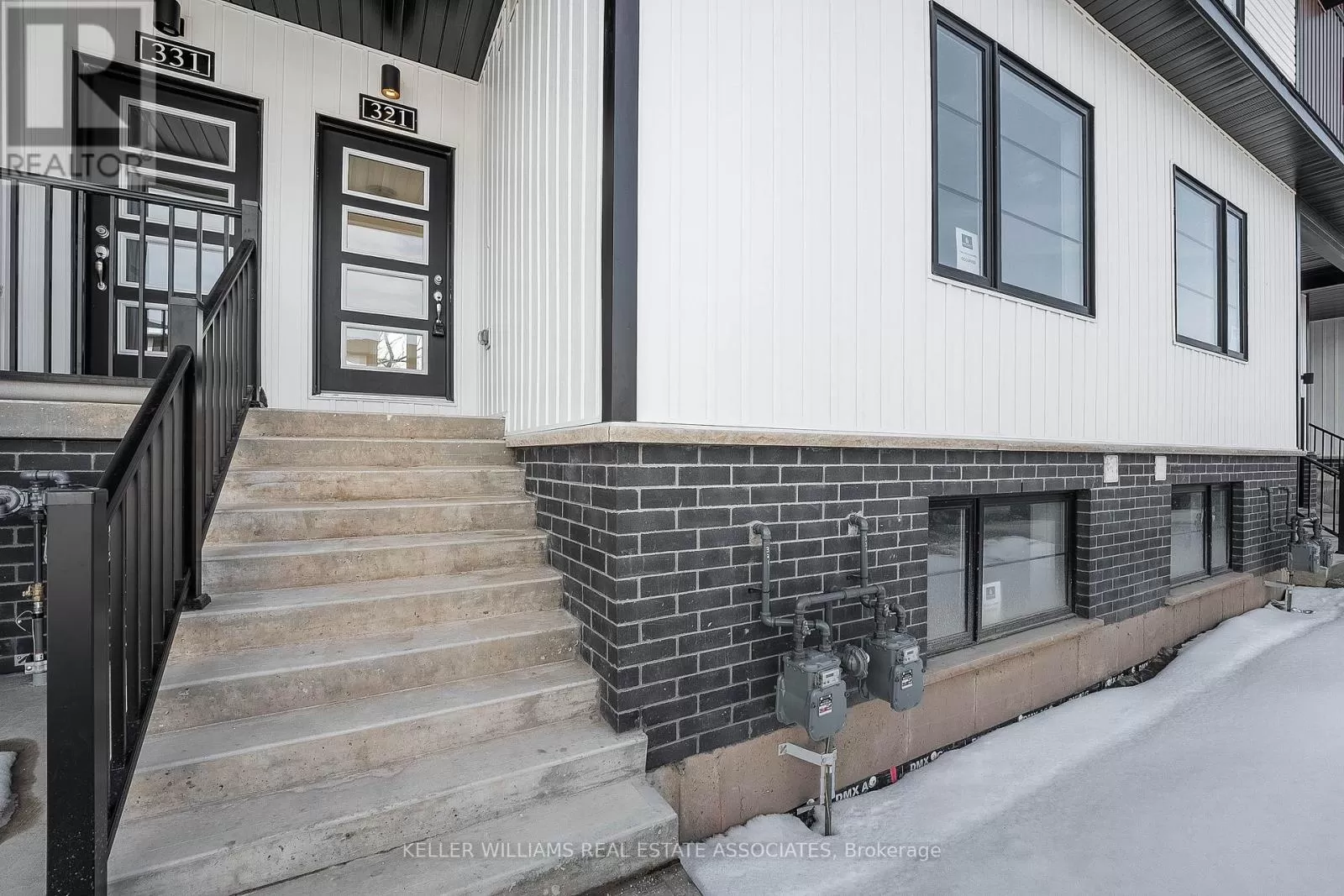 Row / Townhouse for rent: 321 - 4263 Fourth Avenue, Niagara Falls, Ontario L2E 0C2