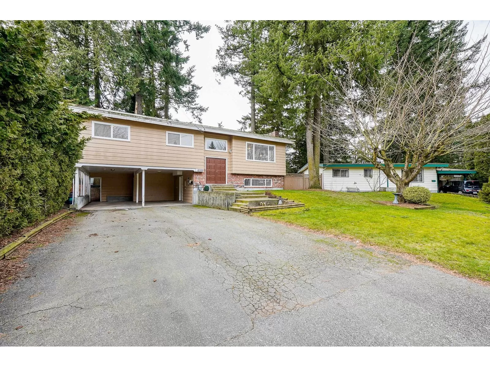 House for rent: 32350 Diamond Crescent, Abbotsford, British Columbia V2T 2L7