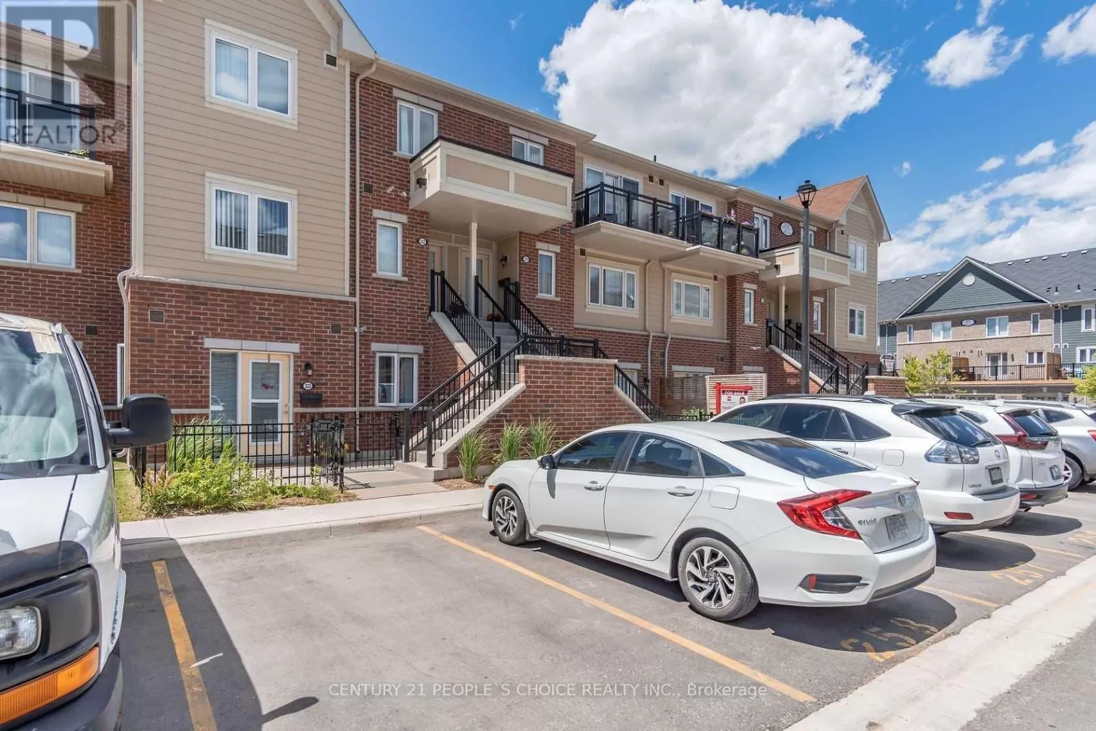 Row / Townhouse for rent: 329 - 250 Sunny Meadow Boulevard, Brampton, Ontario L7A 0A1