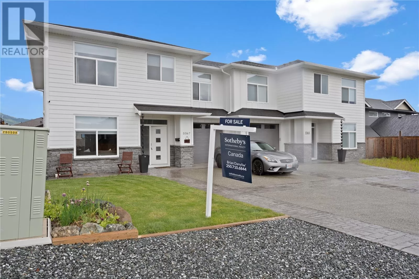 Duplex for rent: 3367 Skinner Rd, Duncan, British Columbia V9L 4V4