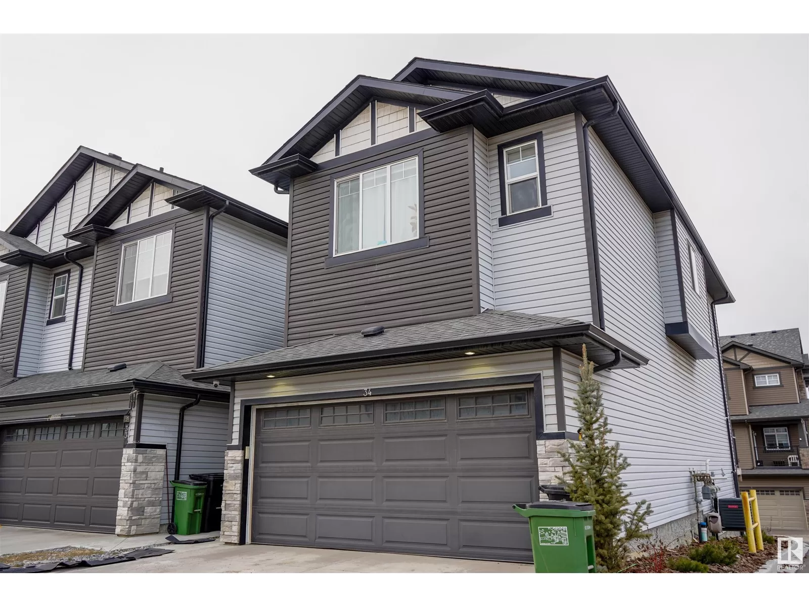 Duplex for rent: #34 1703 16 Av Nw, Edmonton, Alberta T6T 2C3