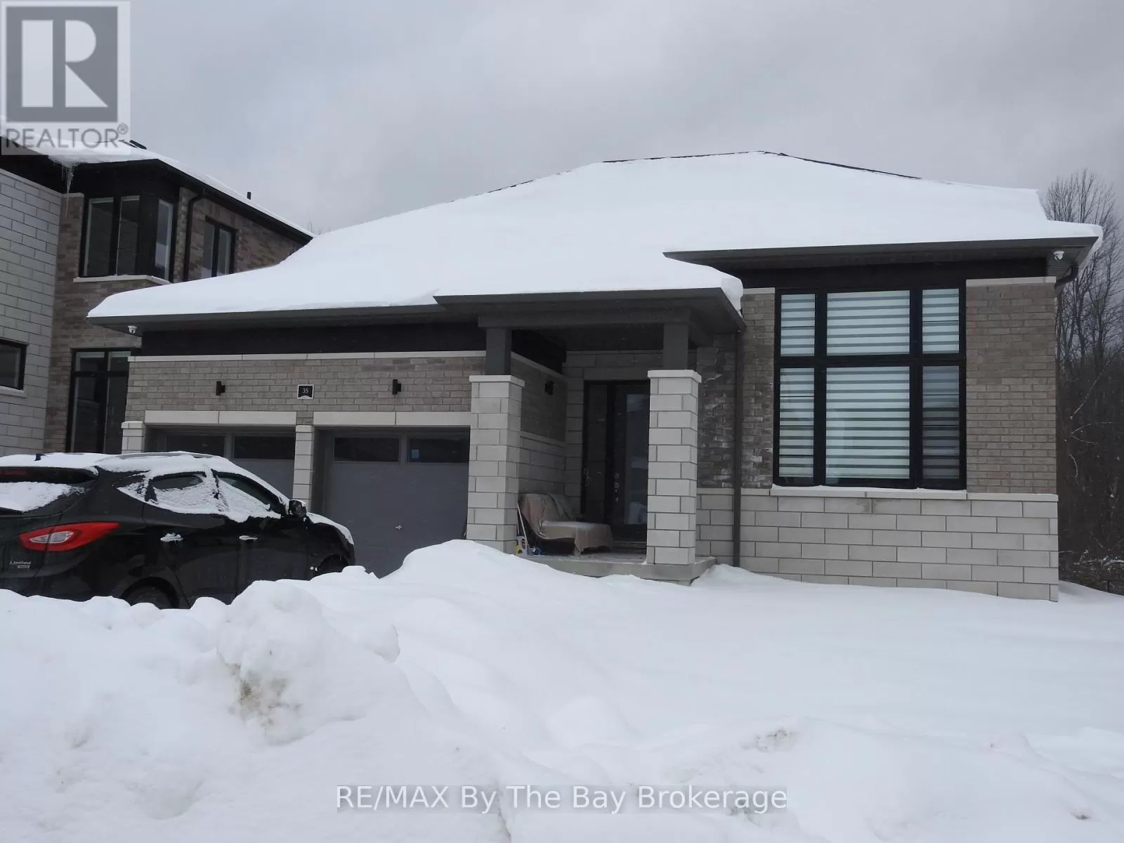 House for rent: 35 Del Ray Crescent, Wasaga Beach, Ontario L9Z 1J7