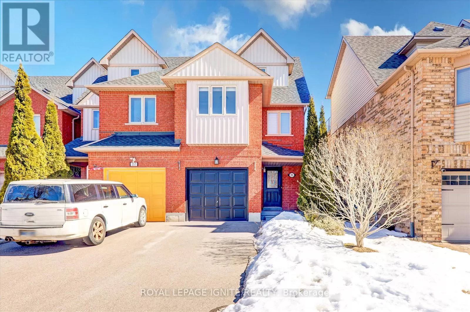 Row / Townhouse for rent: 355 Sparrow Circle, Pickering, Ontario L1V 7E6