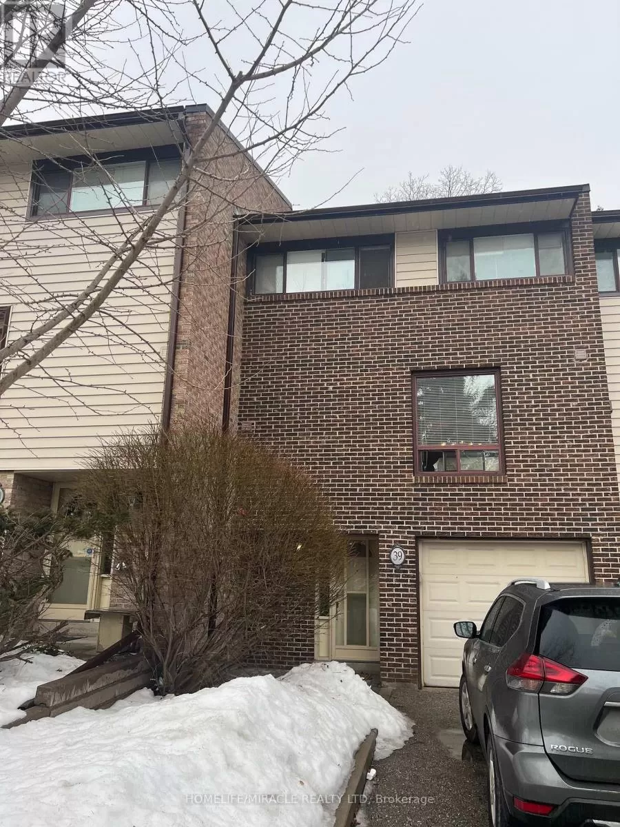 Row / Townhouse for rent: 39 - 2020 South Mill Way, Mississauga, Ontario L5L 1K2